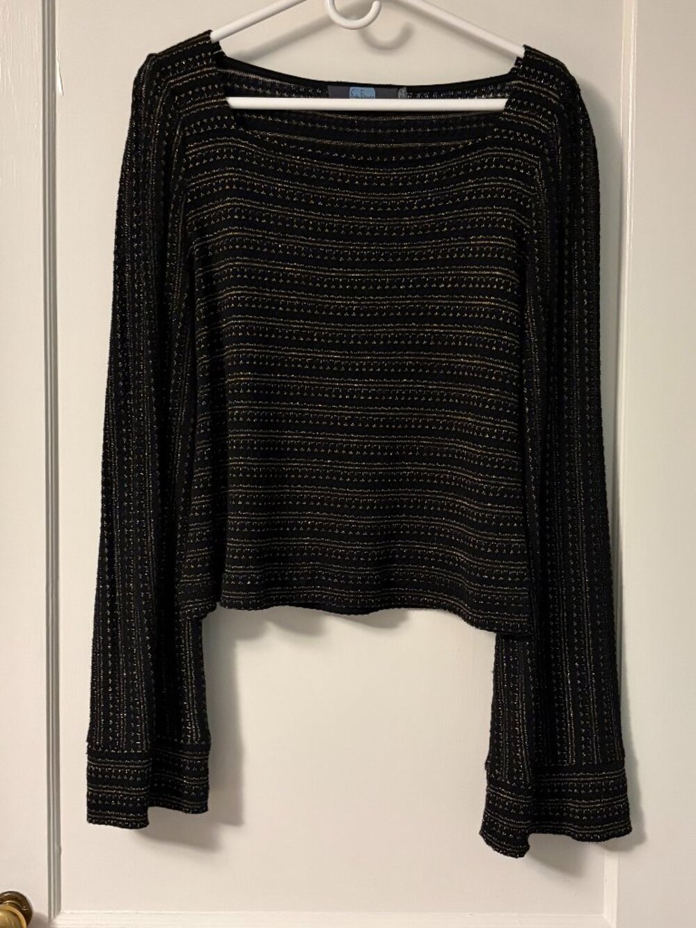 Eva Franco exaggerated flare sleeve knit sweater blouse size small metallic